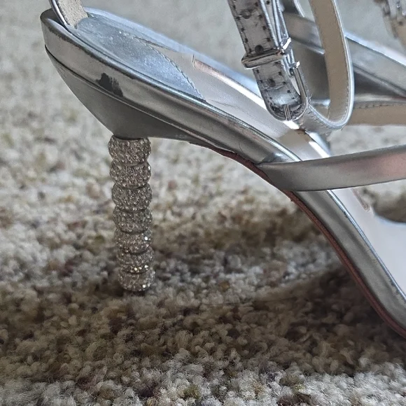 Sophia Webster Silver Sandals with Strappy Design - Picture 4 of 13